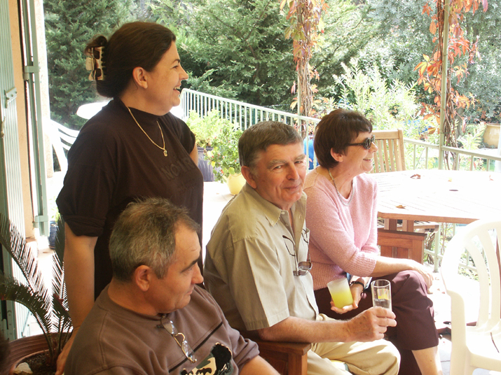 2003-10 9-6ans famille 002.jpg - DCF 1.0